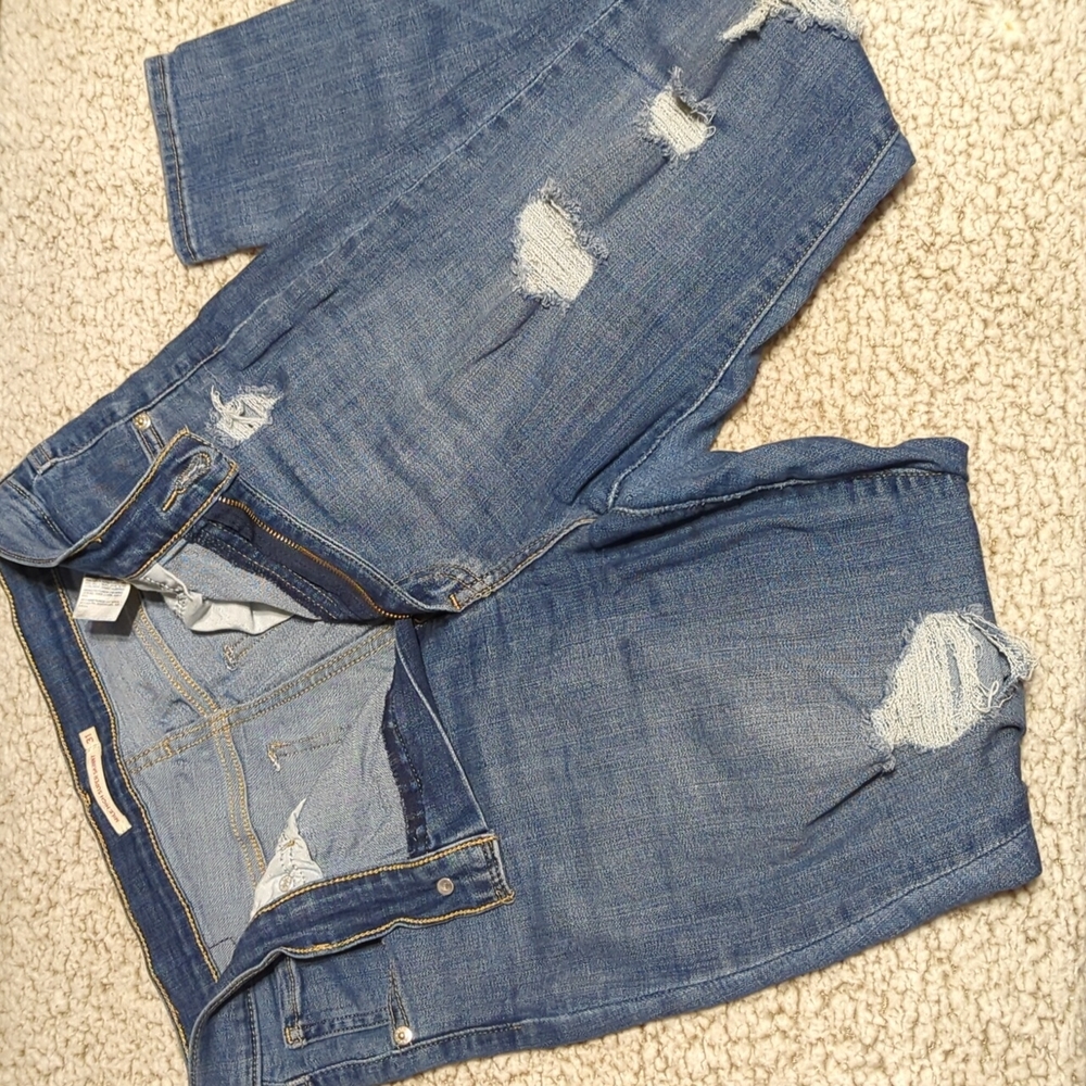 Levi jeans